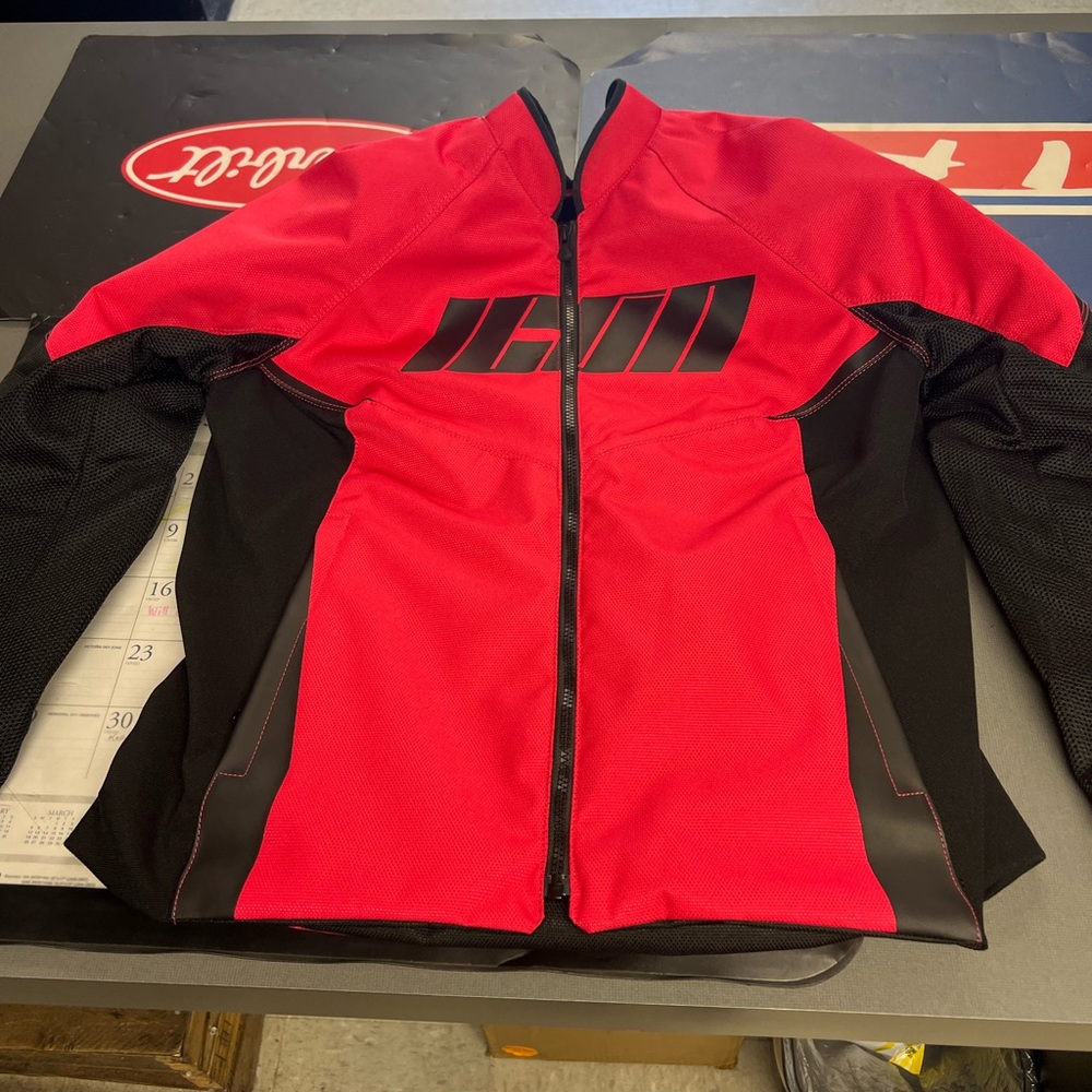 MOTORCYCLE JACKET. ICON Hooligan summer riding jacket.